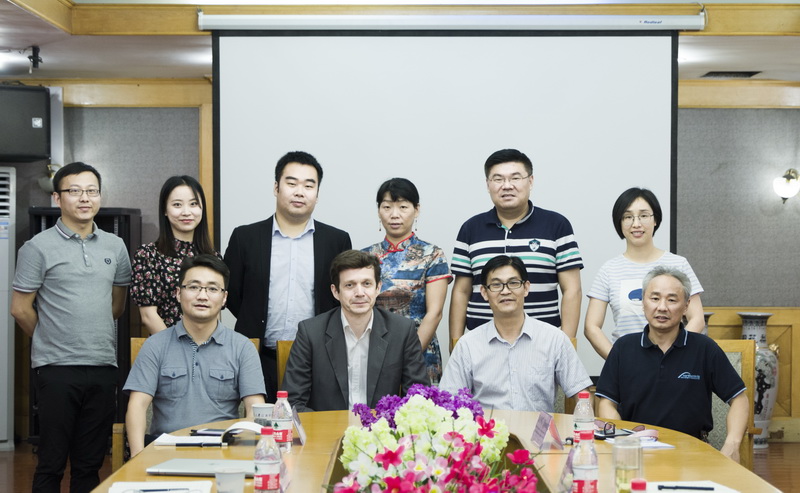 Rouillon, president of the Shanghai ESSCA, visited our company for an exchange.